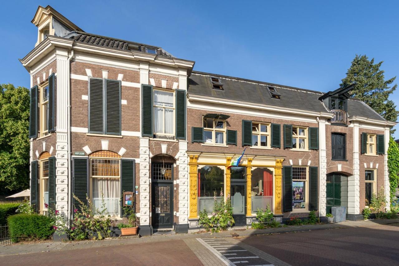 Huis Met De Leeuwenkoppen Dieren Exterior photo